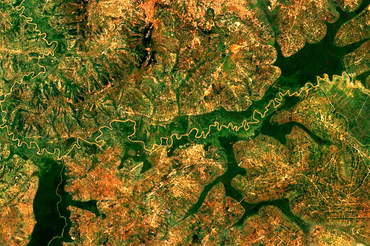 Akanyaru River: satellite view of the mouth