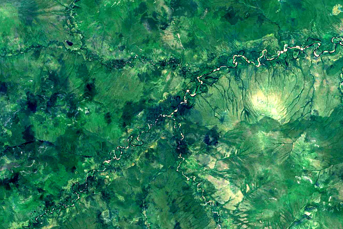 Alazeya: satellite view of the source