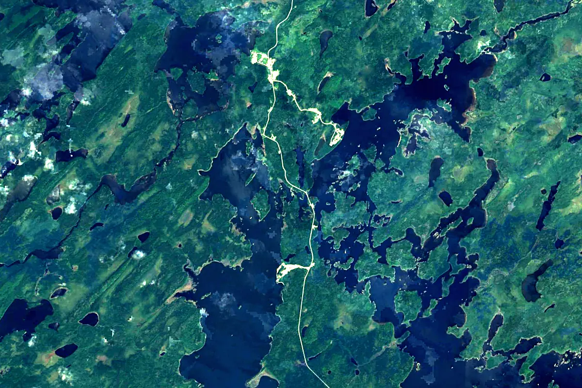 Albany River: satellite view of the source