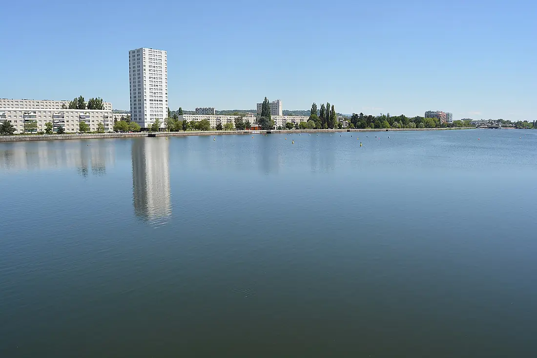 Rivière Allier depuis l'ouest du pont de l'Europe (Vichy) 2022-07-14