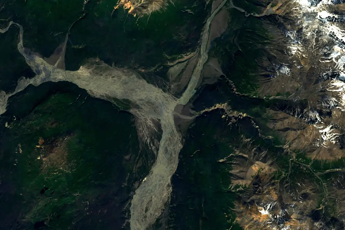 Alsek River: satellite view of the source
