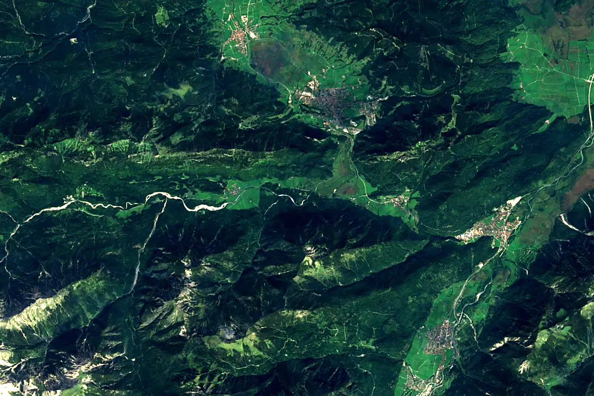 Amper: satellite view of the source