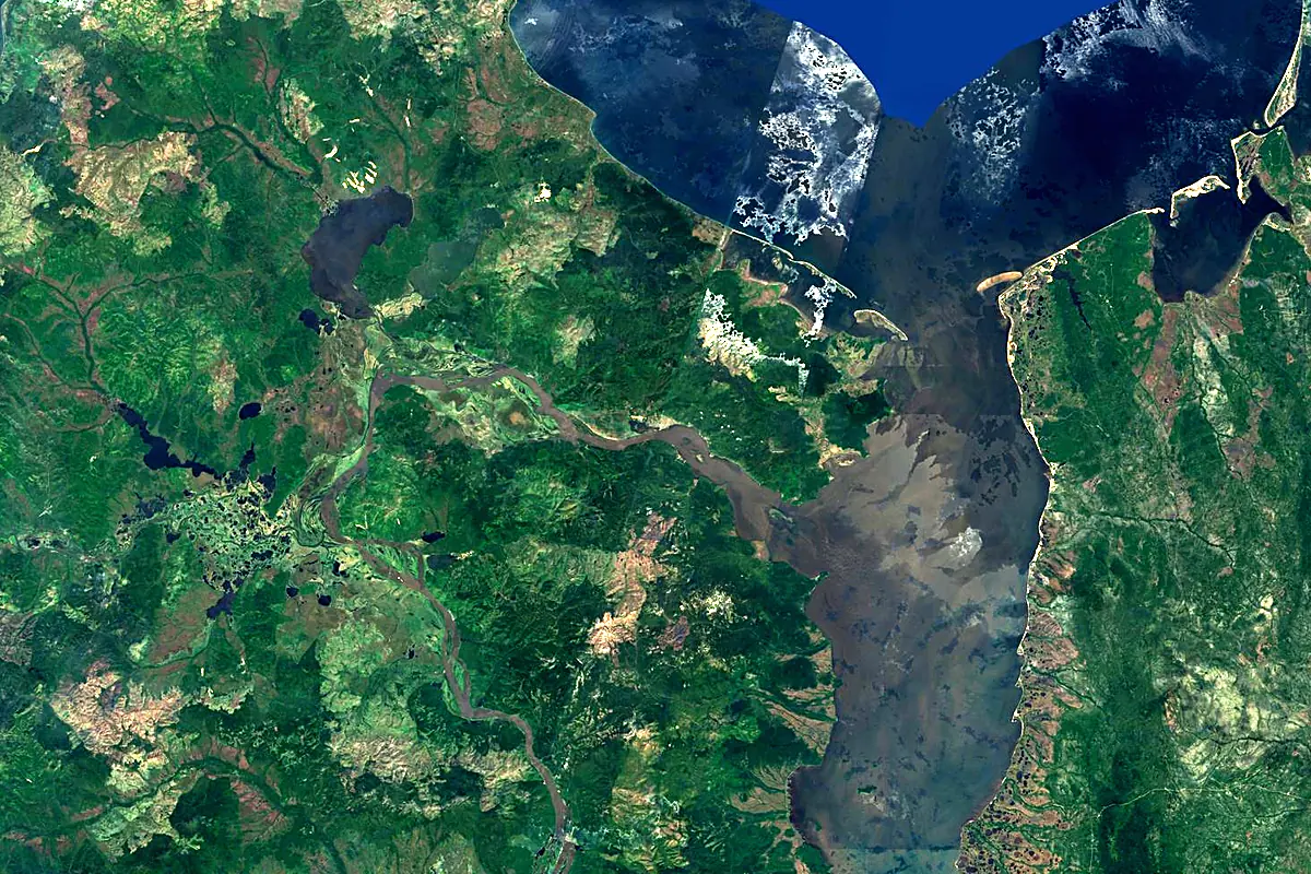 Amur River: satellite view of the mouth