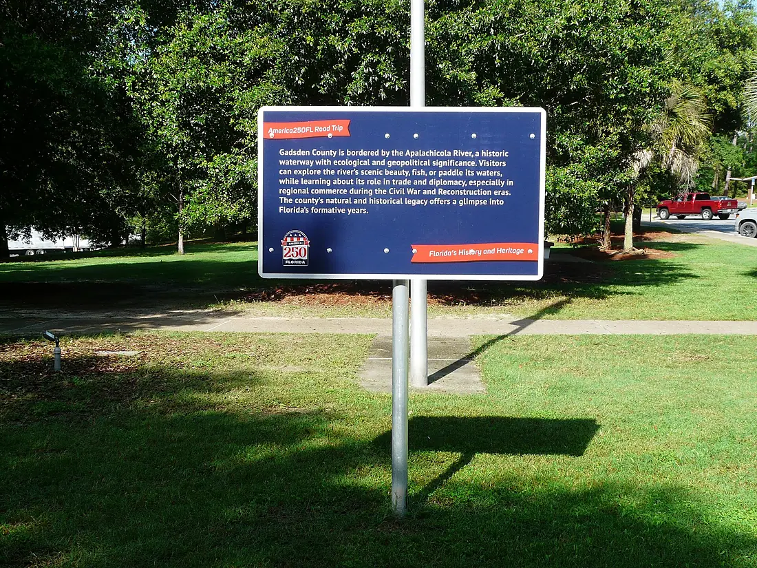 Apalachicola River marker at Edgar Warren Scarborough Park