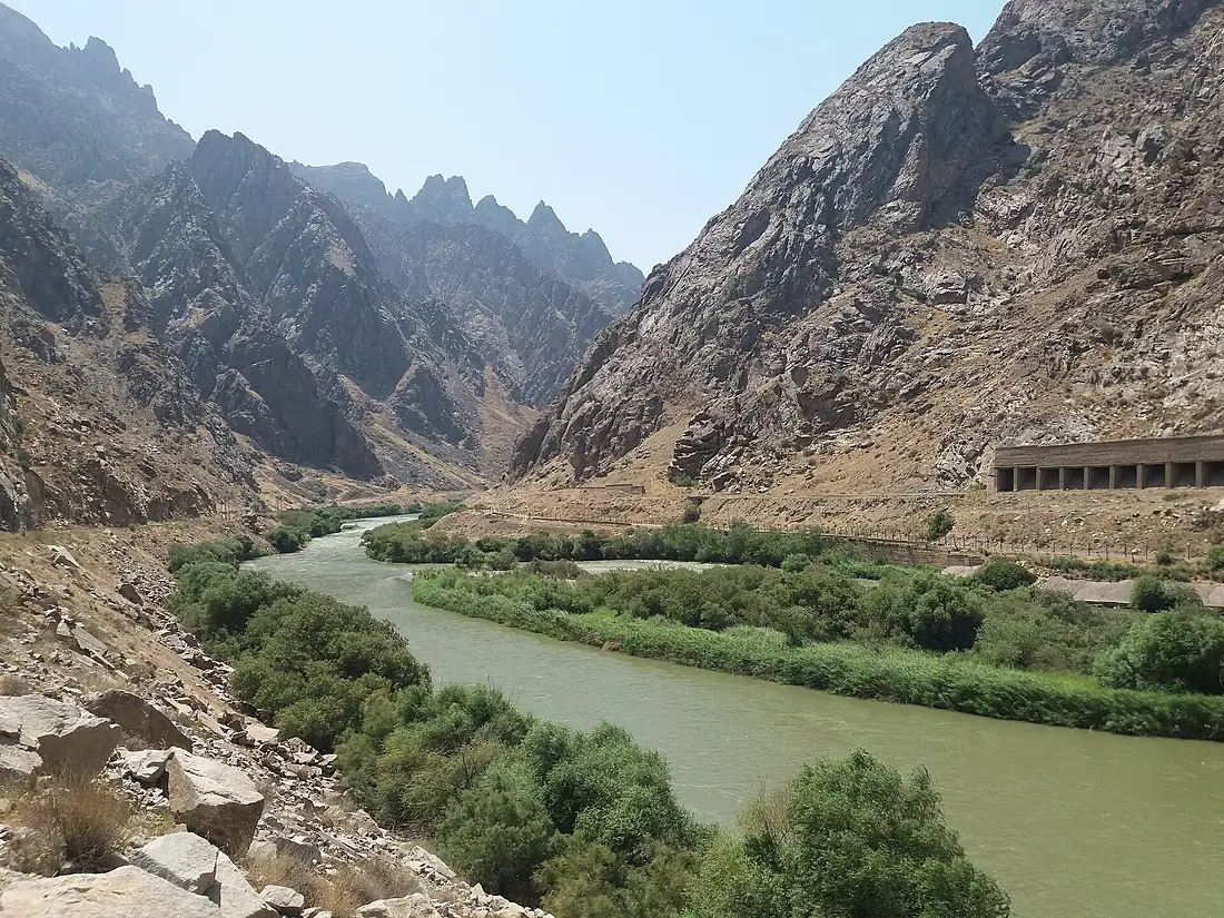 Aras river at Nurduz 04