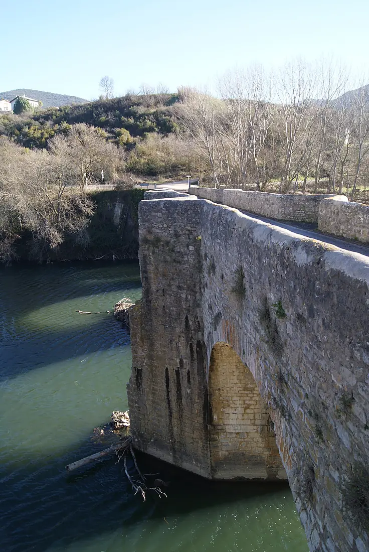 Puente medieval de Belascoáin sobre el Arga (cara norte)