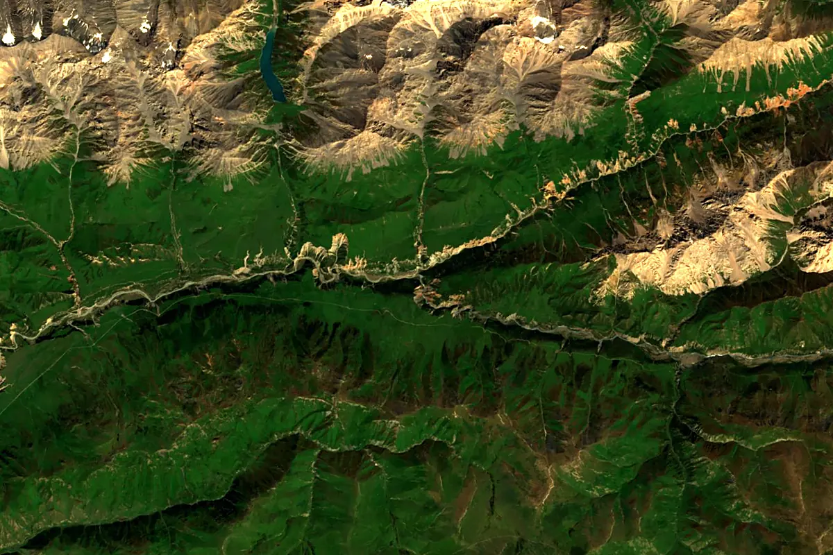 At-Bashi River: satellite view of the source