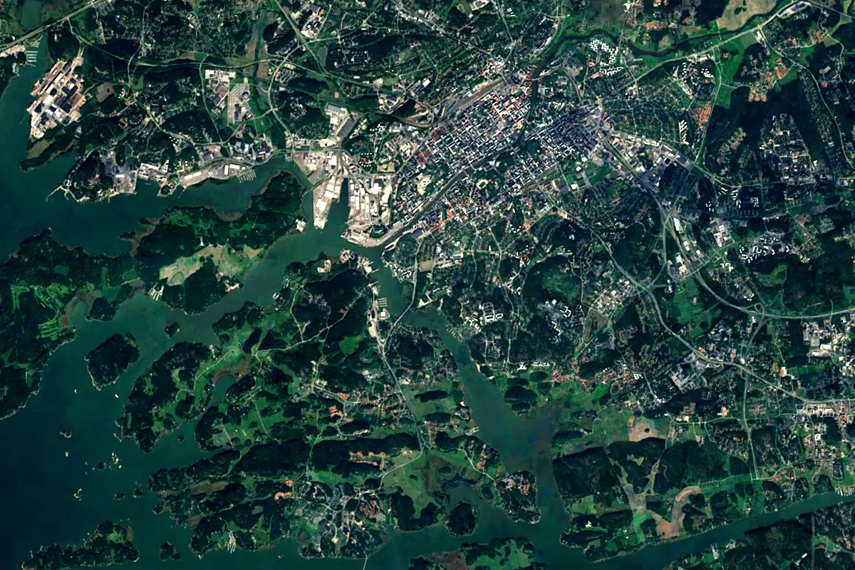 Aura River: satellite view of the mouth