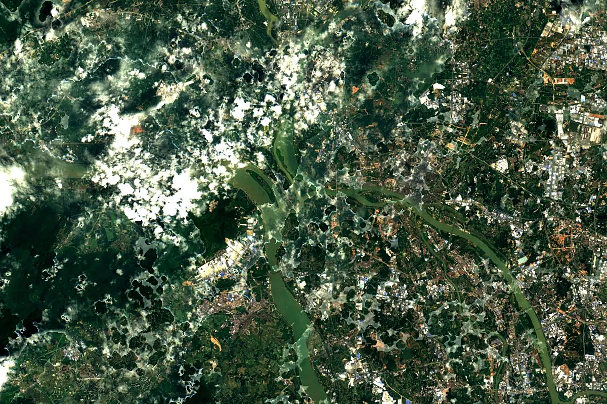 Bei River: satellite view of the mouth