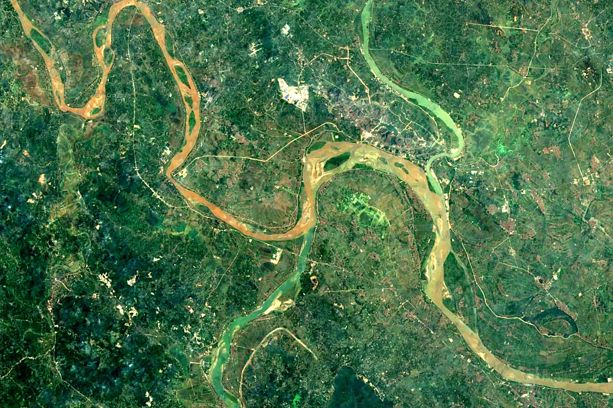 Black River: satellite view of the mouth