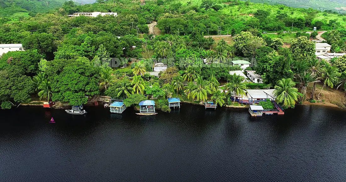 The beautiful black Volta (Ghana)