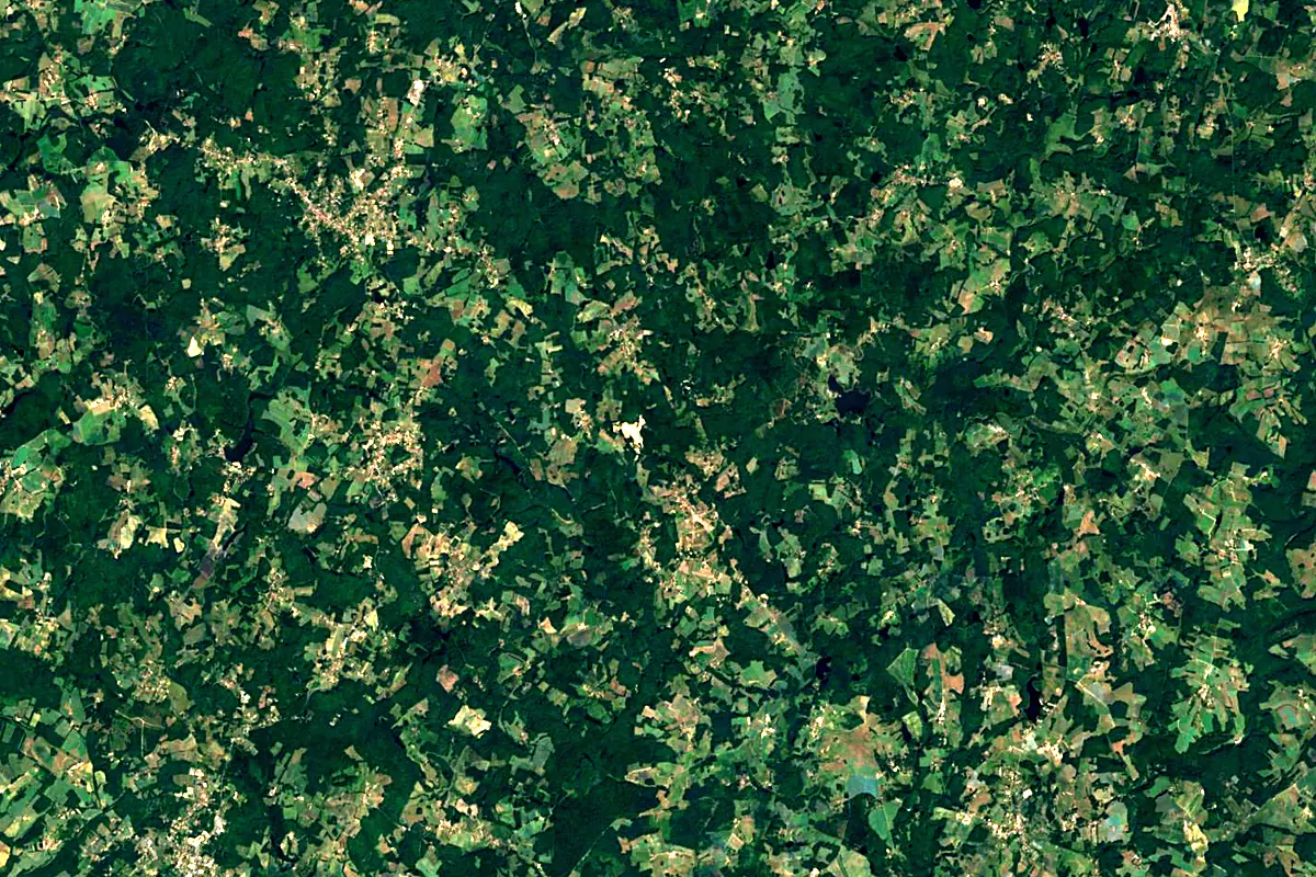 Charente: satellite view of the source