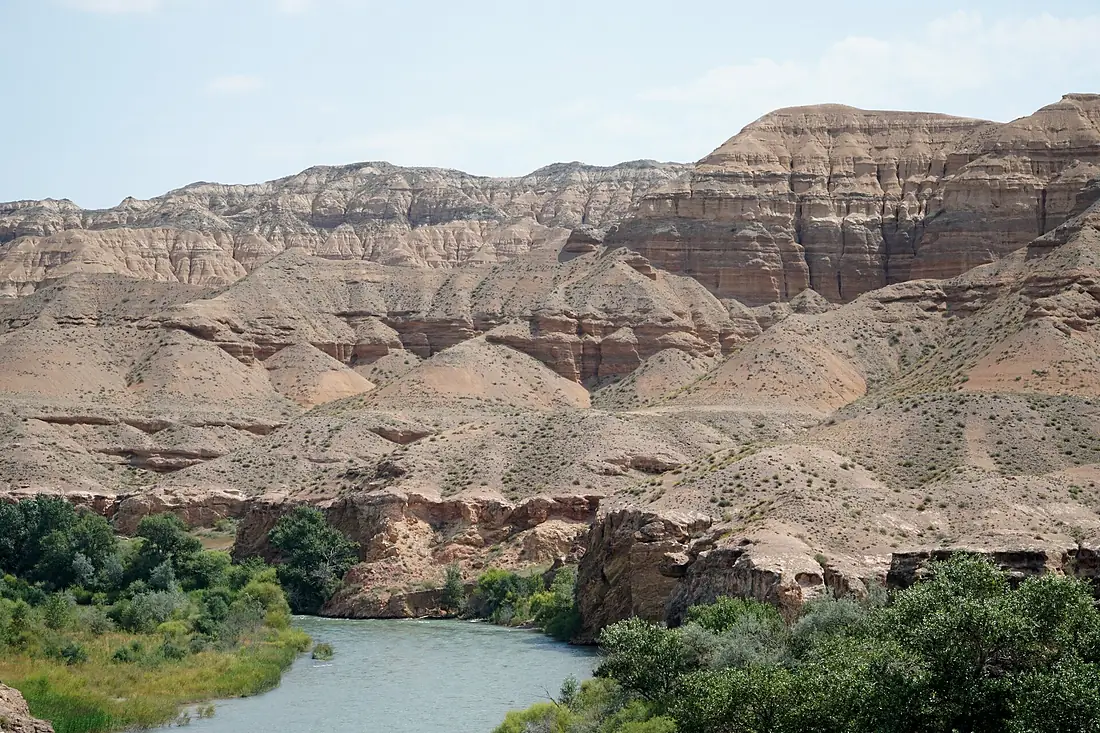 Charyn Canyon 02