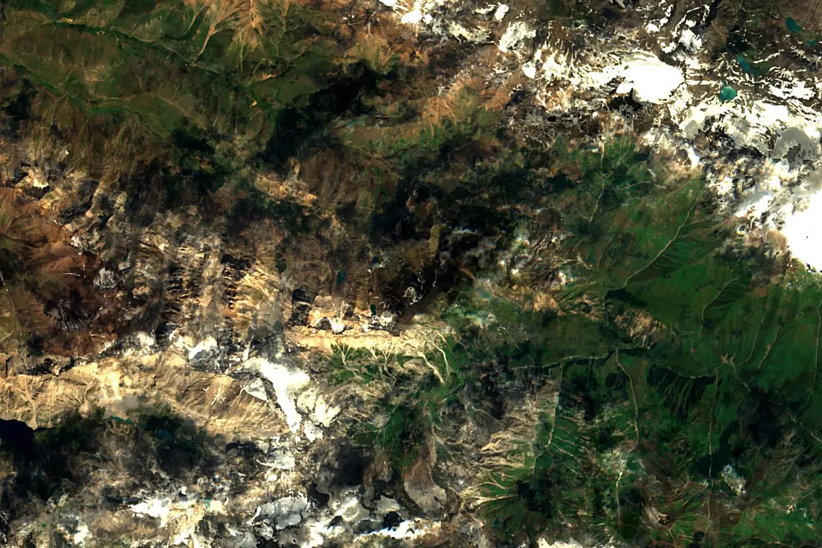 Chatkal River: satellite view of the source