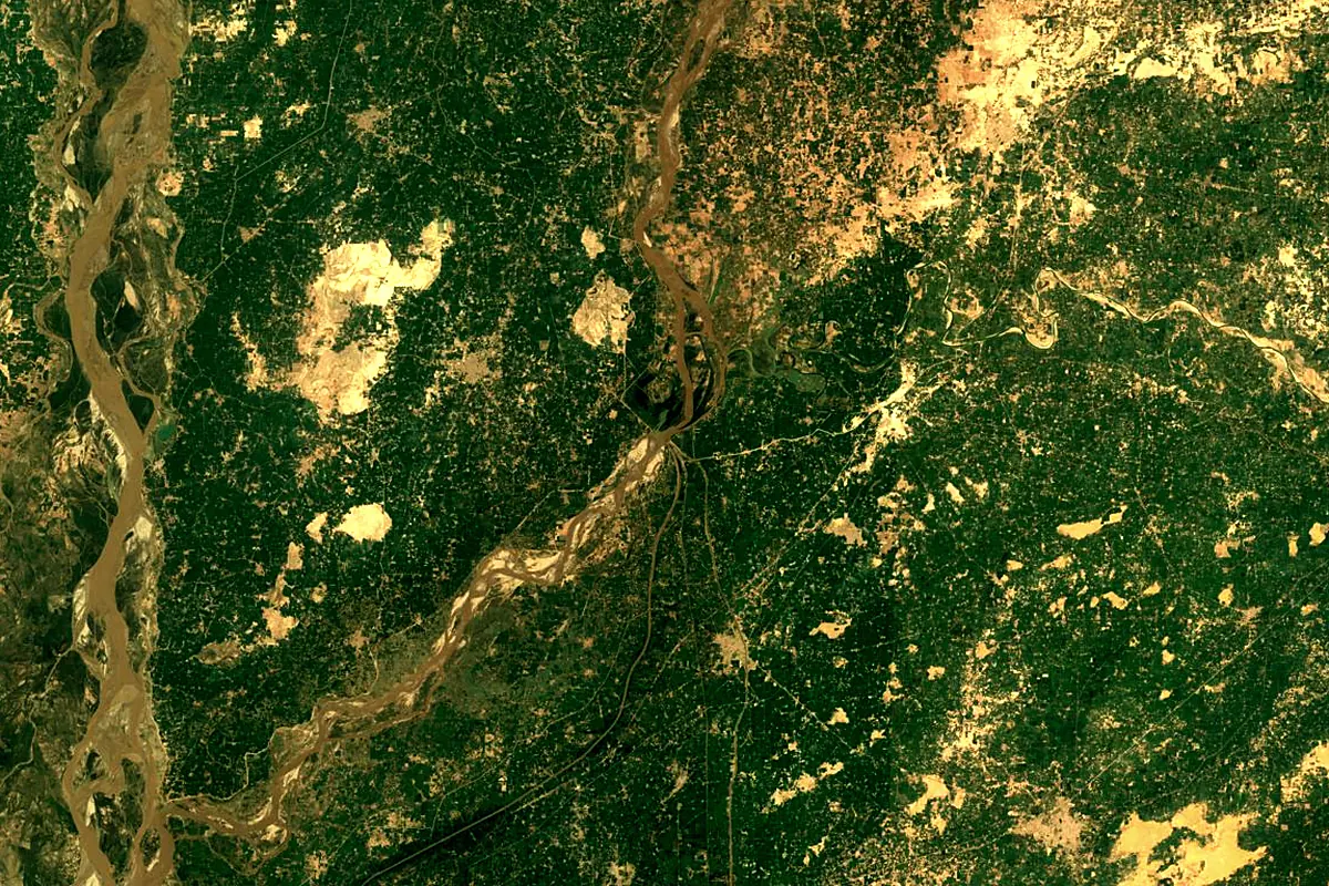 Chenab River: satellite view of the mouth