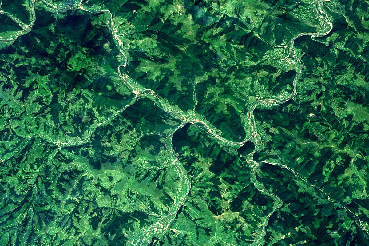 Cheremosh River: satellite view of the source
