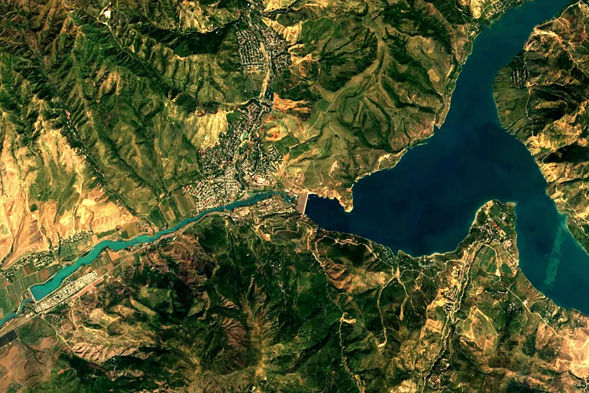 Chirchiq: satellite view of the source