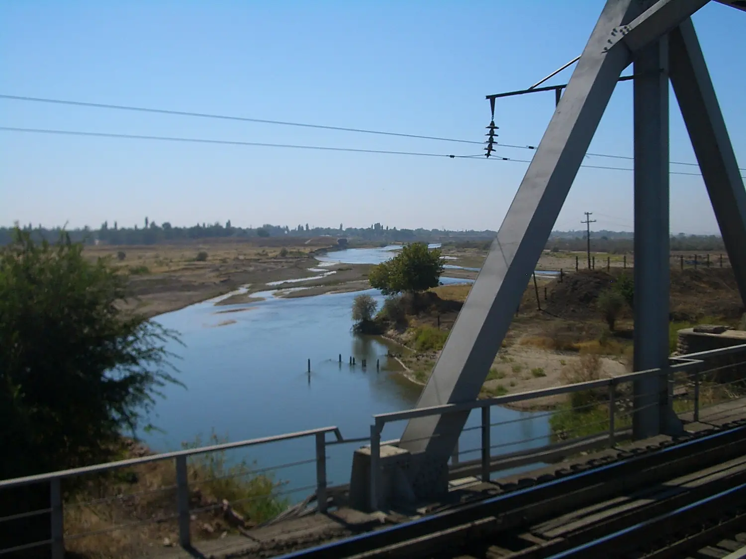 E7840-Shu-city-river-crossing