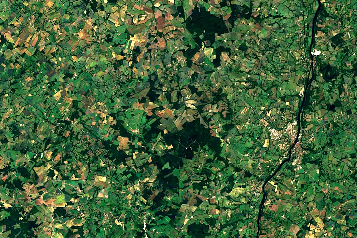 Clain: satellite view of the source