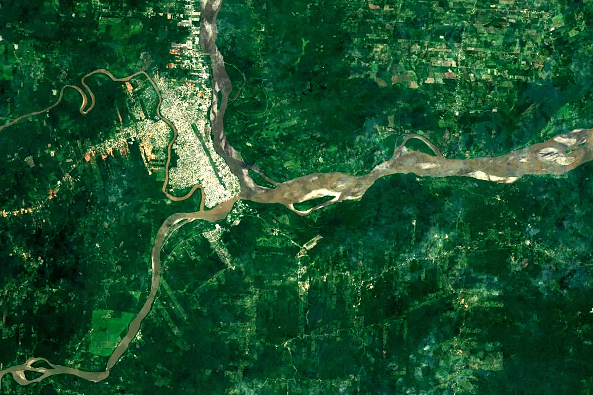 Coca River: satellite view of the mouth