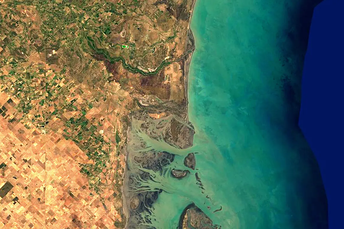 Colorado River: satellite view of the mouth