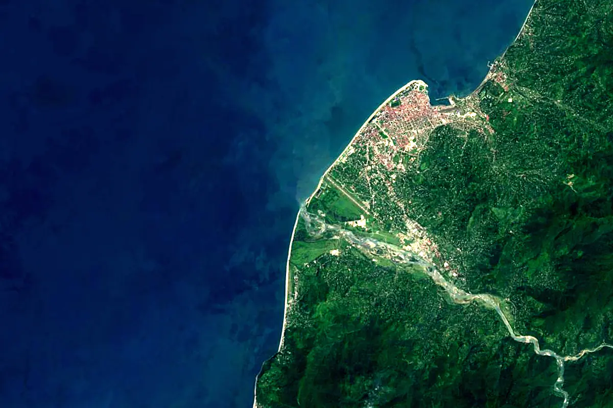 Çoruh: satellite view of the mouth