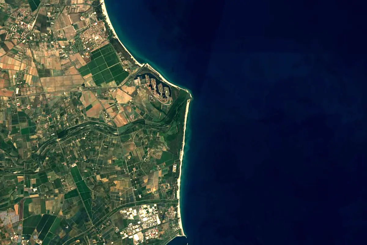 Crathis: satellite view of the mouth