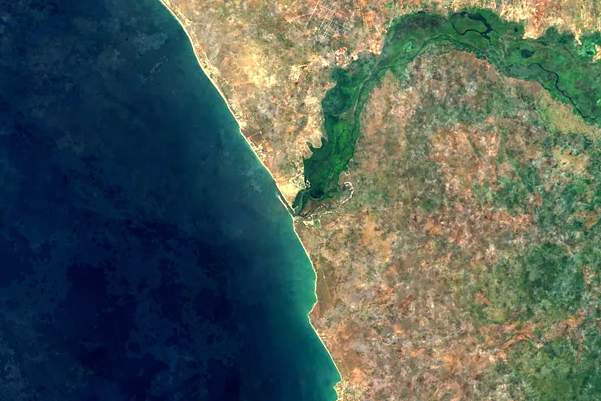 Cuanza River: satellite view of the mouth
