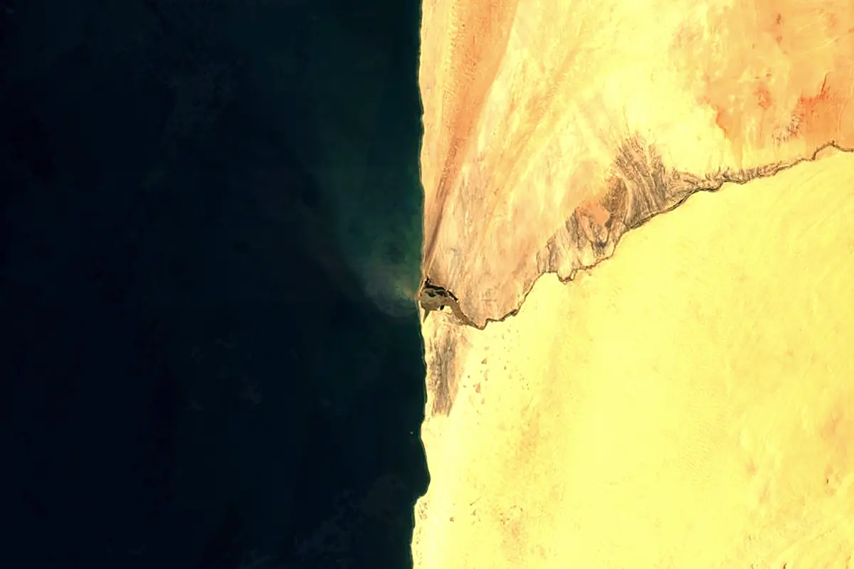 Cunene River: satellite view of the mouth