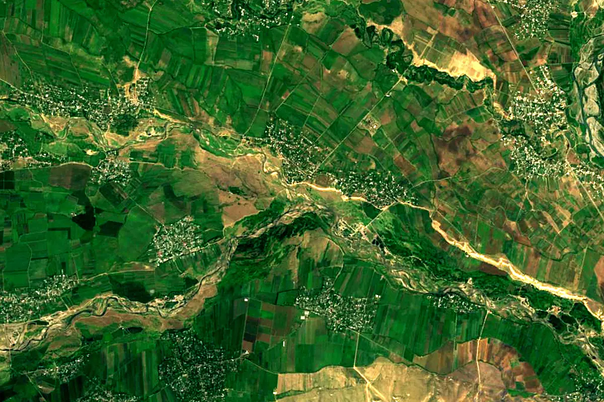 Debed: satellite view of the mouth