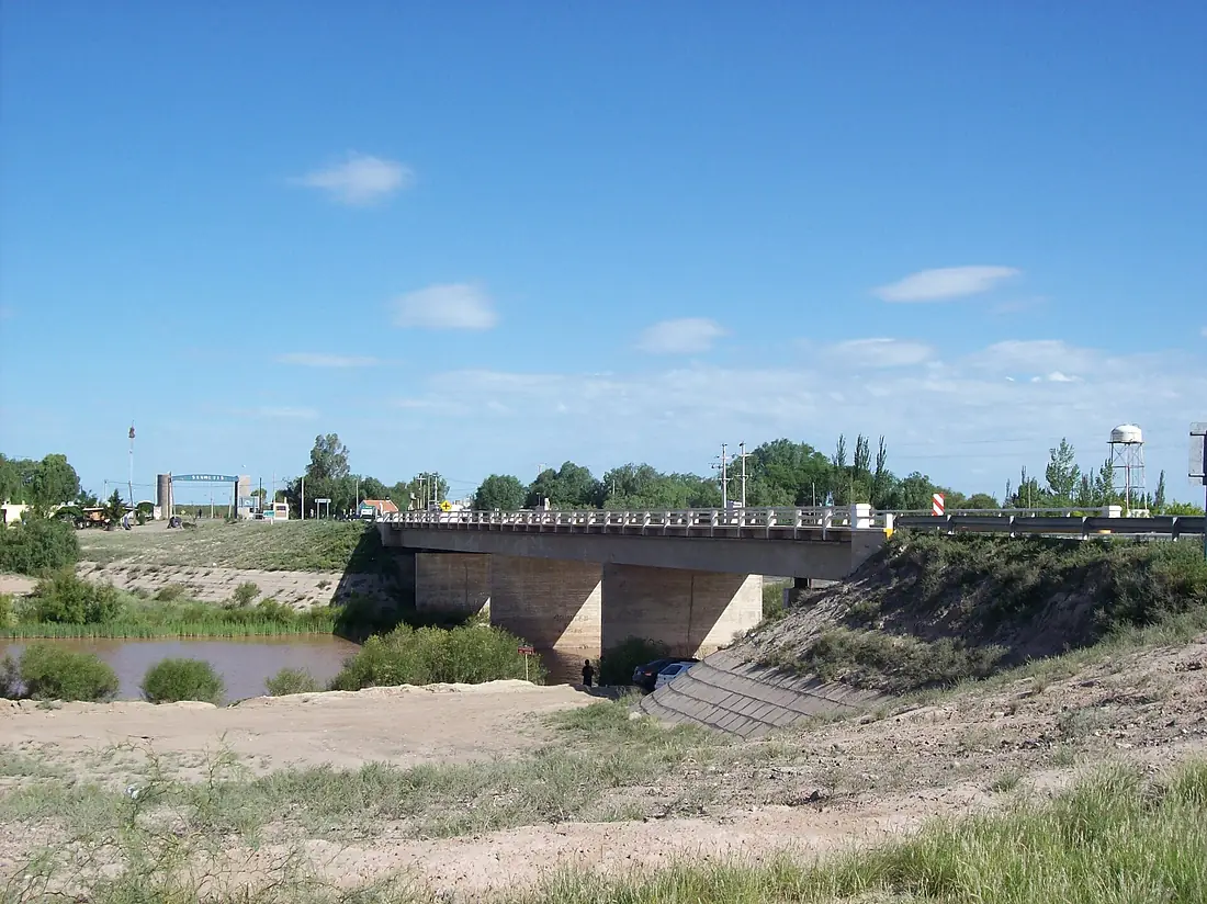 Puente Ruta 7 sobre el Río Desaguadero