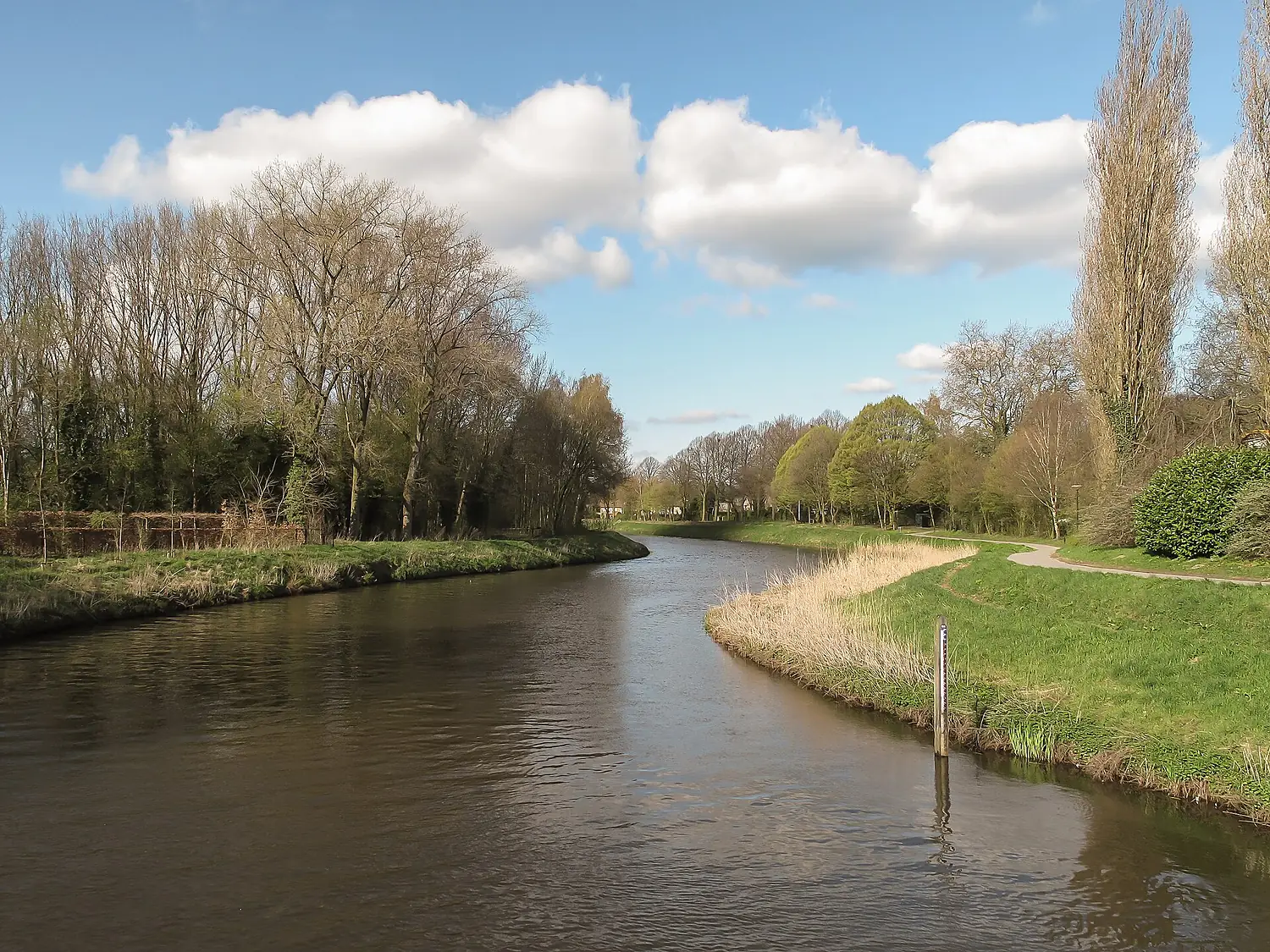Sint Michielsgestel, de Dommel 2010-04-10 17.07