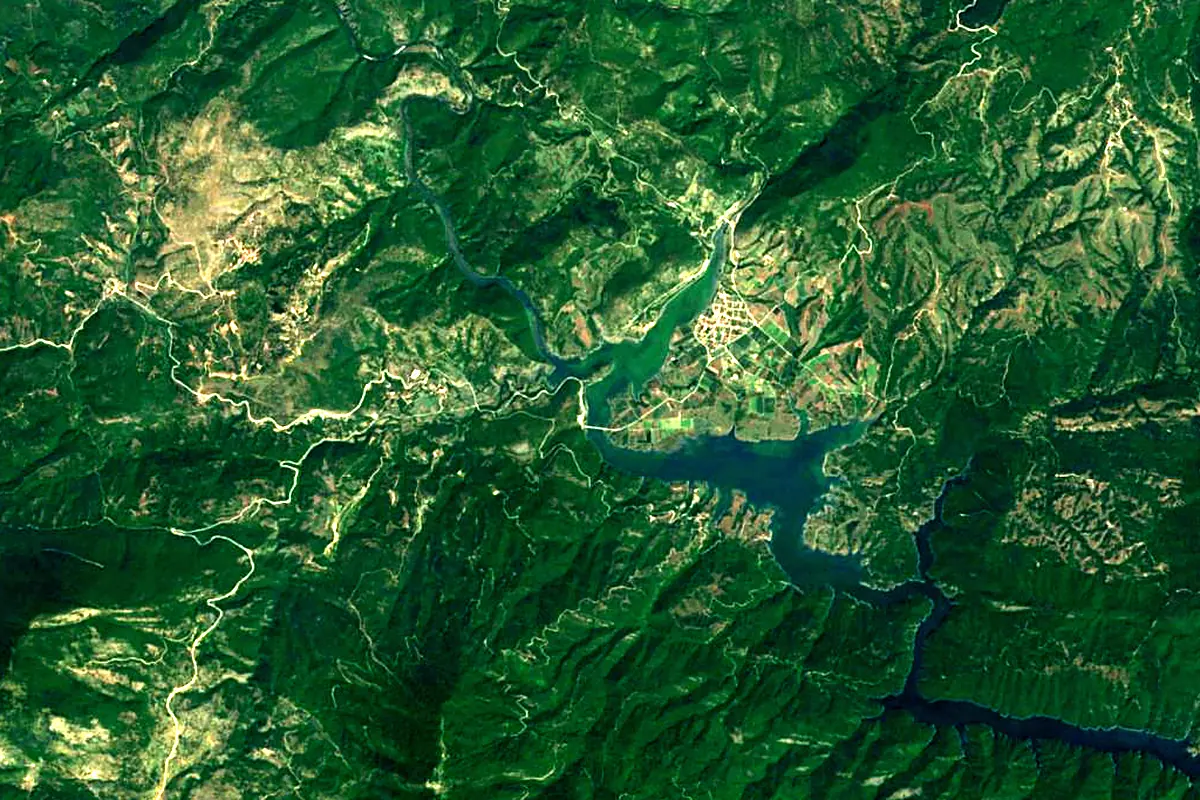 Dospat: satellite view of the mouth