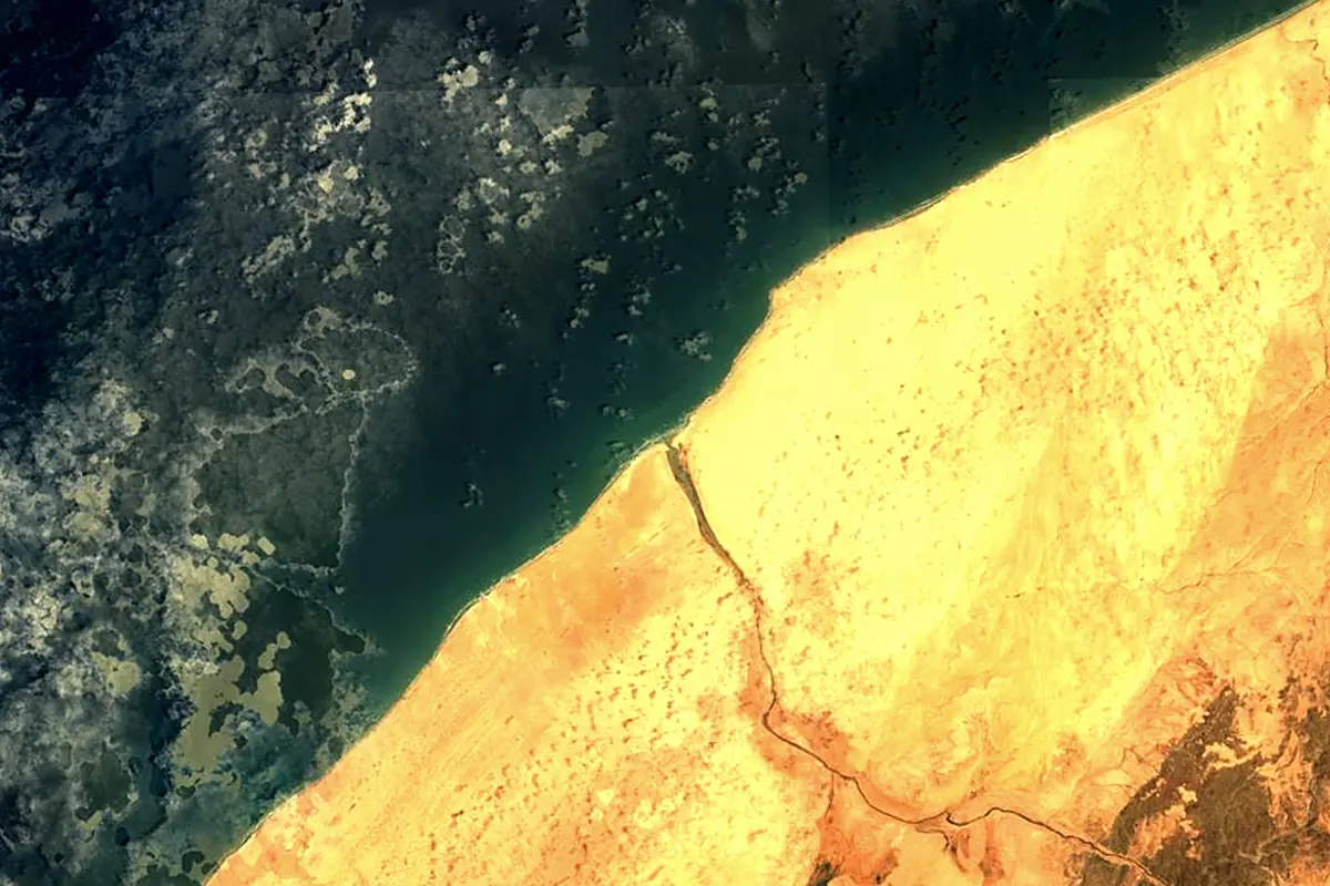 Draa River: satellite view of the mouth