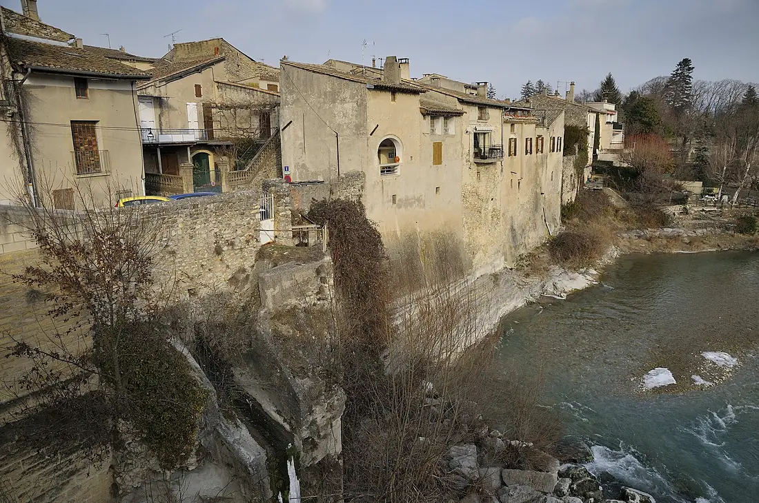 Aouste pont sur la Drôme