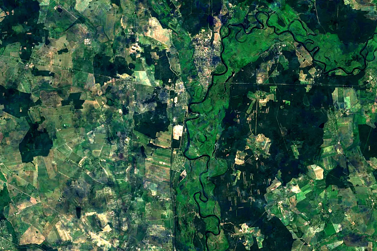 Drut River: satellite view of the mouth