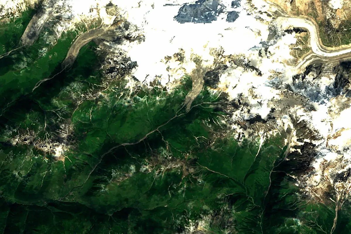 Enguri: satellite view of the source
