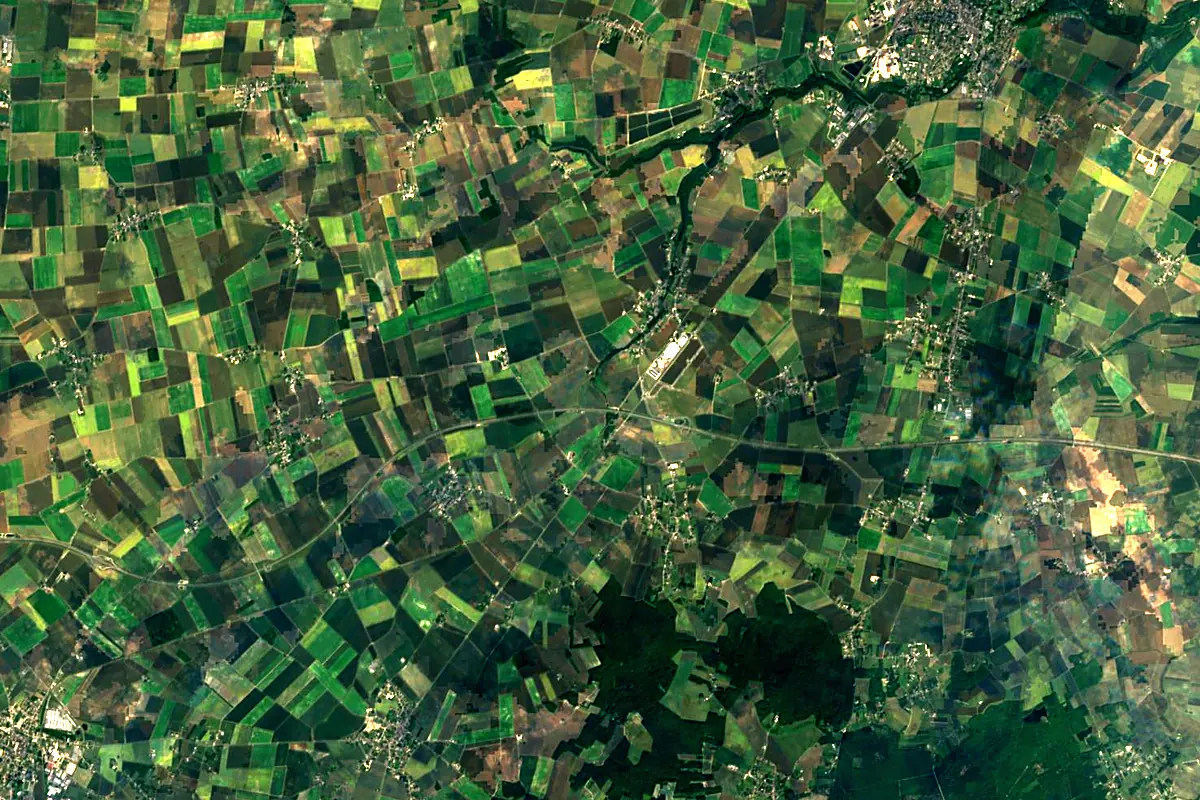 Essonne: satellite view of the source