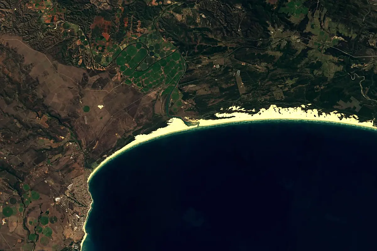 Gamtoos River: satellite view of the mouth