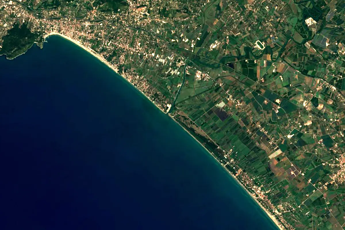 Garigliano: satellite view of the mouth