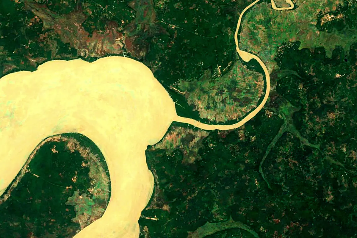 Geba River: satellite view of the mouth