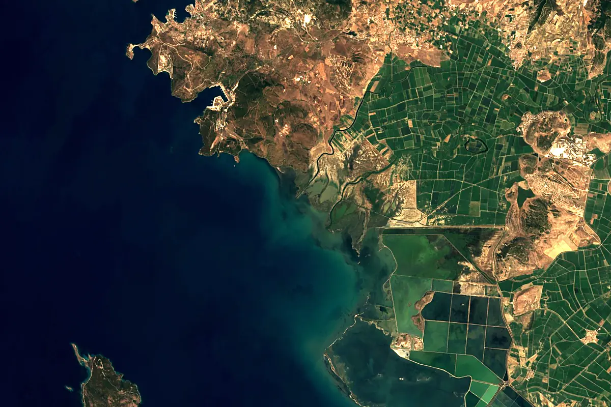 Gediz River: satellite view of the mouth
