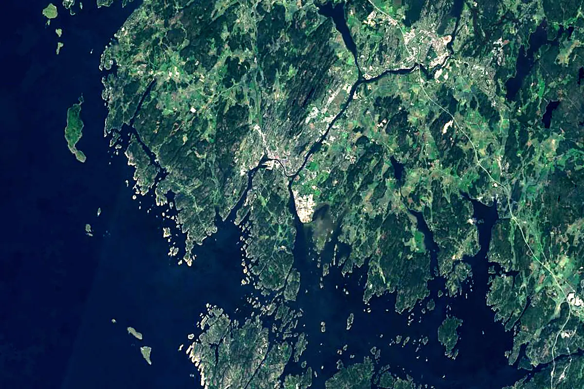 Glomma: satellite view of the mouth