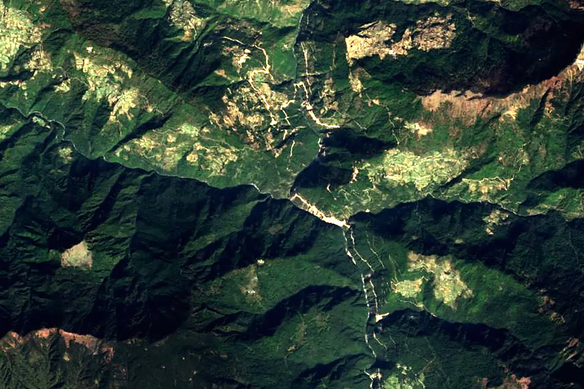 Ha Chhu: satellite view of the mouth