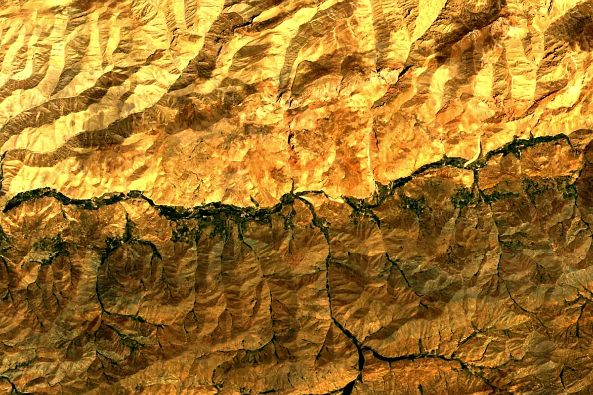 Hari River: satellite view of the source