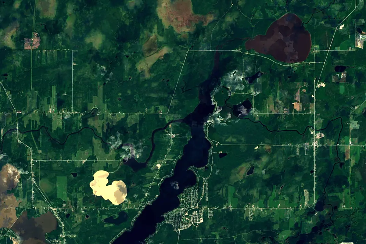 Harricana River: satellite view of the source