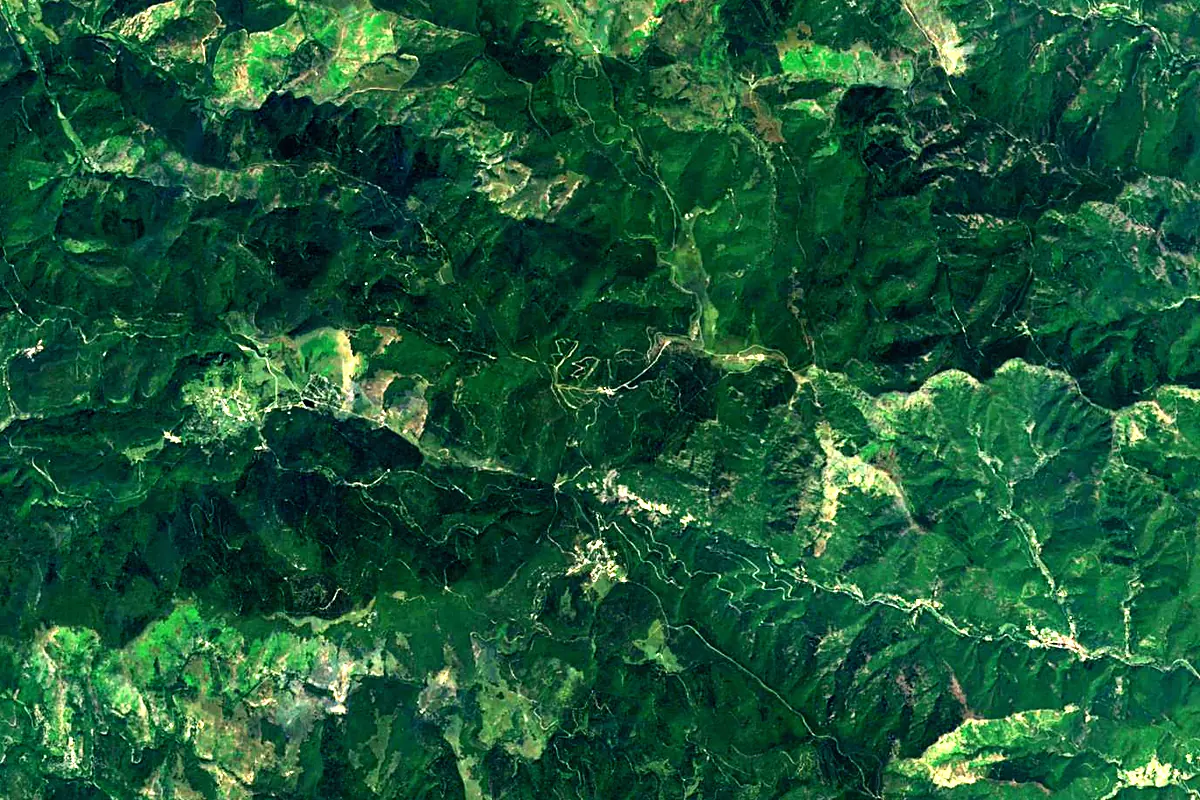 Hérault: satellite view of the source