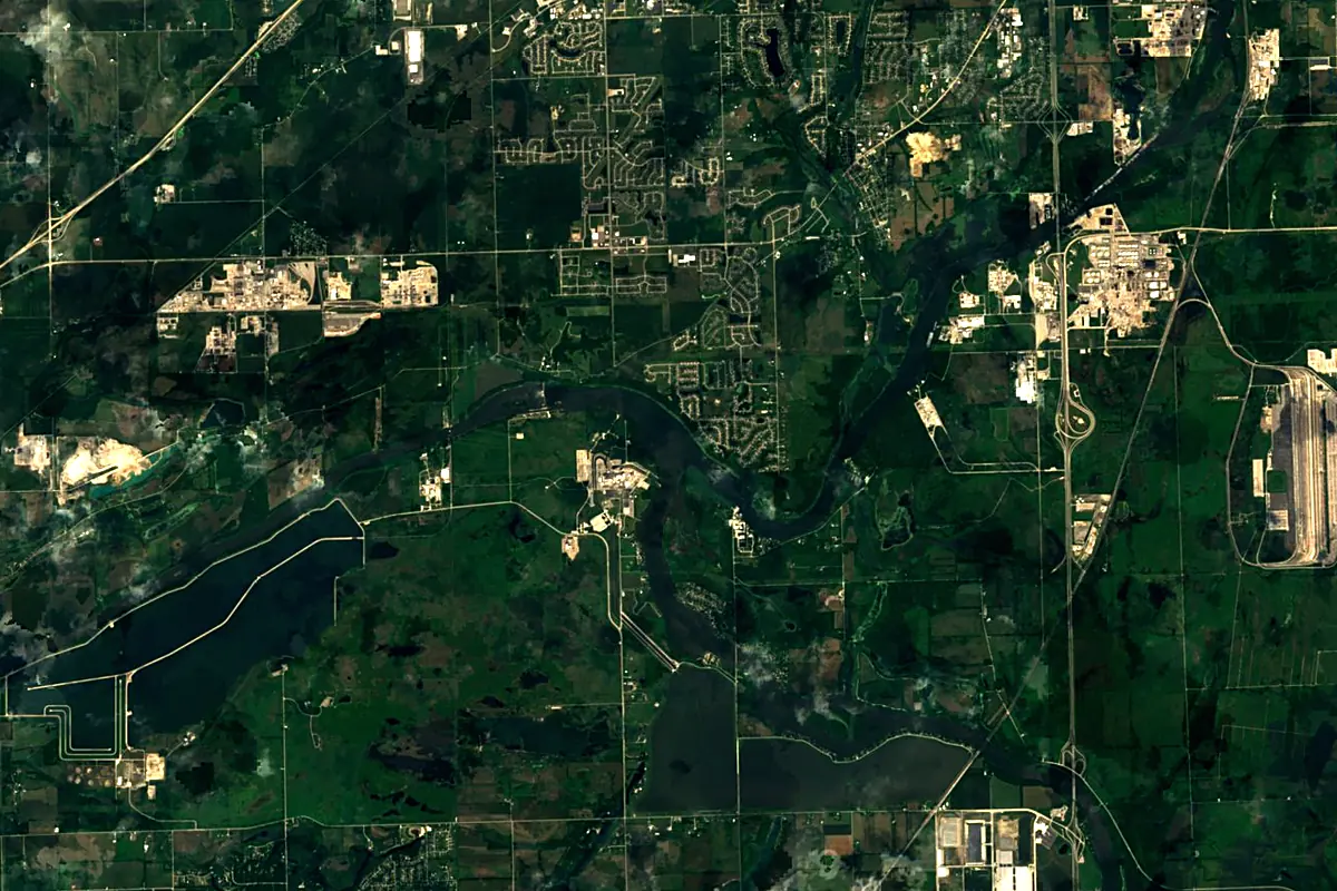 Illinois River: satellite view of the source