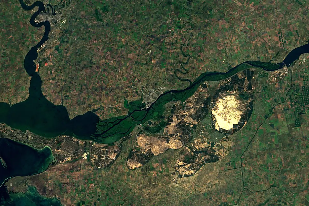 Inhulets River: satellite view of the mouth
