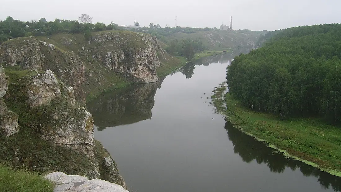 Iset - view from Three Caves (left)